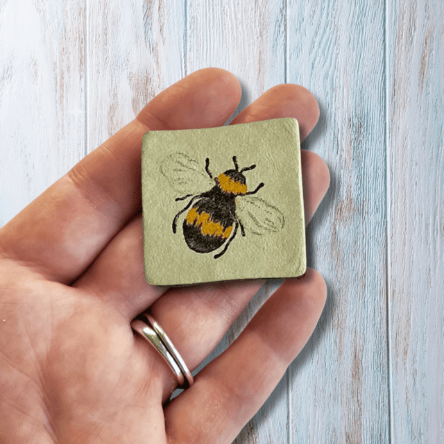 Bee Brooch 